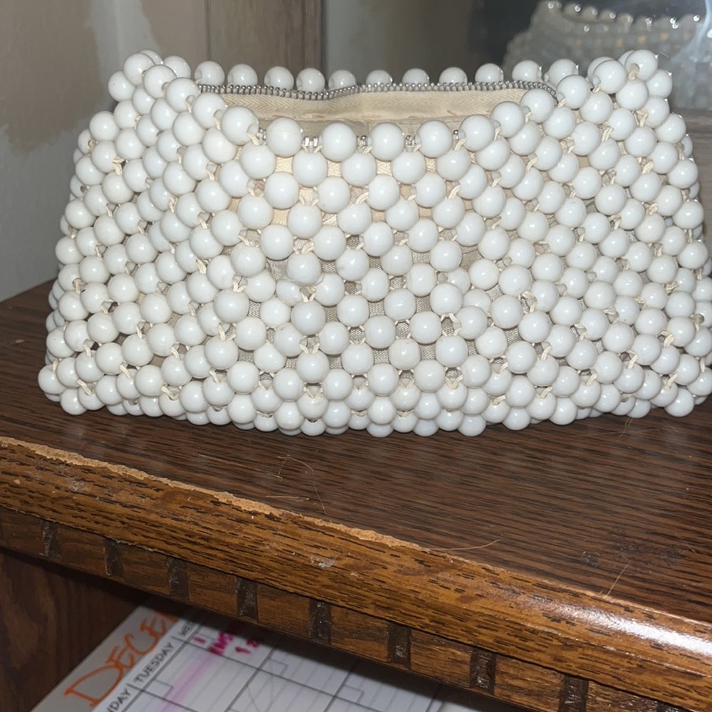 White Vintage bubble purse